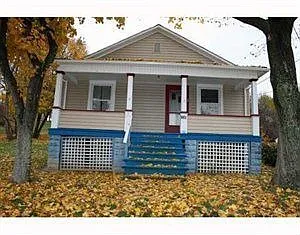 109 Meadow St photo 1