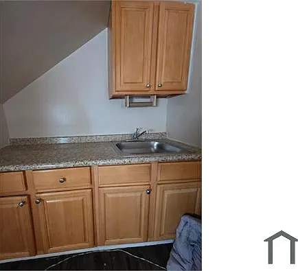 151 Linden St — Photo 8