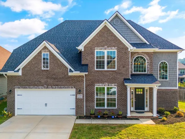 12704 Sailpointe Ln, Knoxville, TN 37922