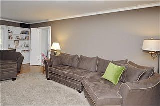 3rd image of 2349 Sheffield Dr