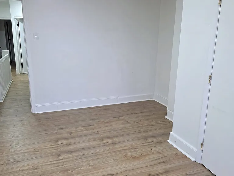 4228 N Fairhill St — Photo 7
