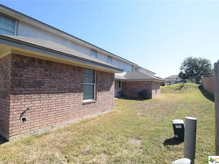 4002 Doraine Ct #B — Photo 17
