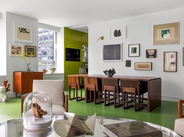15 West 53rd Street 10G image 2 of 8