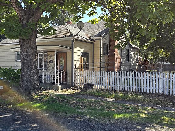 2nd image of 156 E Ash St