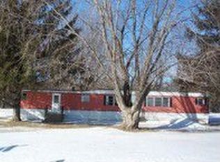 1456 Greenway Rd, Columbus, WI 53925