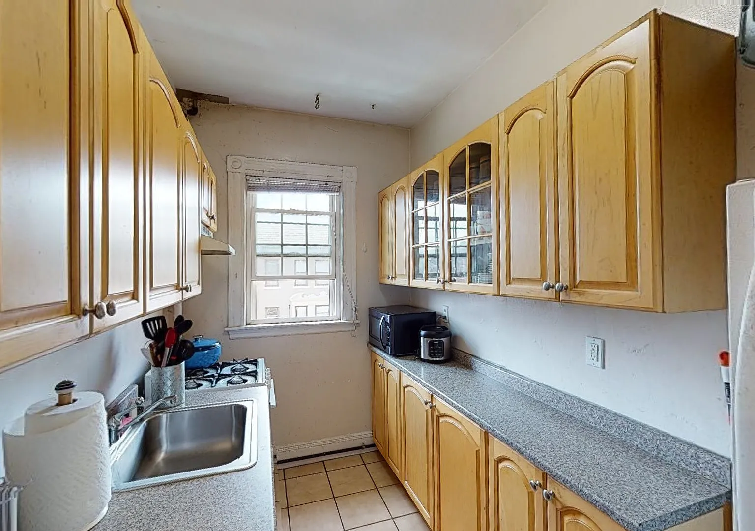 2 bed, 650 sqft, $2,395 — Photo 1
