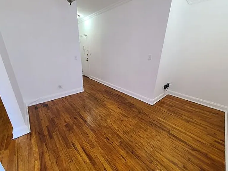 2790 Broadway #4A — Photo 5