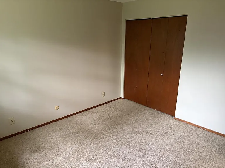 39 W Anchor Rd — Photo 8