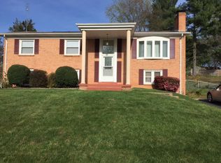 13407 Delaney Rd, Woodbridge, VA 22193