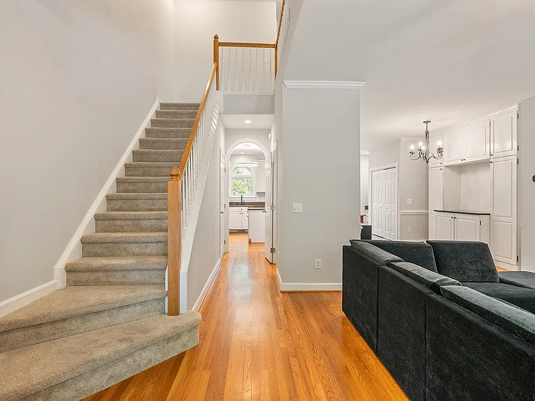 108 Westgreen Dr — Photo 3