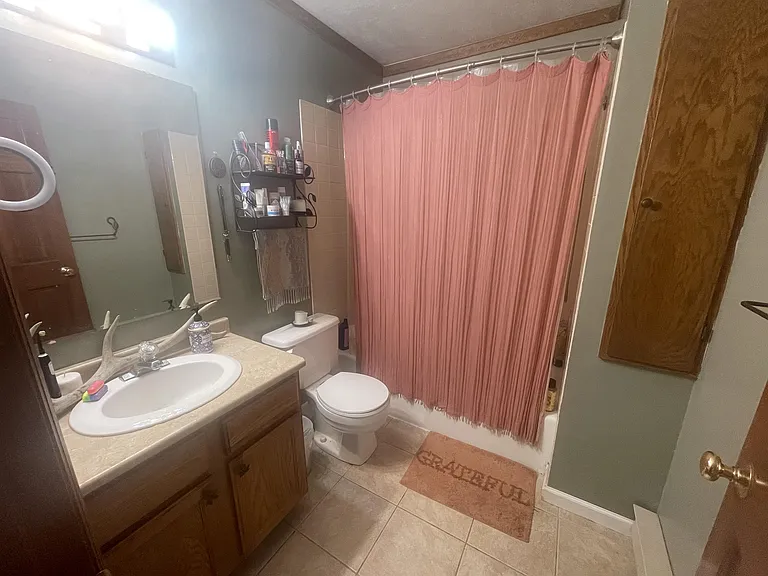 1612 W Olive St #11 — Photo 8