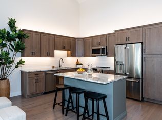 26 Daybreak Ln, Windham, ME 04062