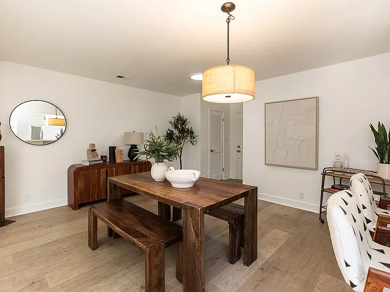380 Christina Way — Photo 6