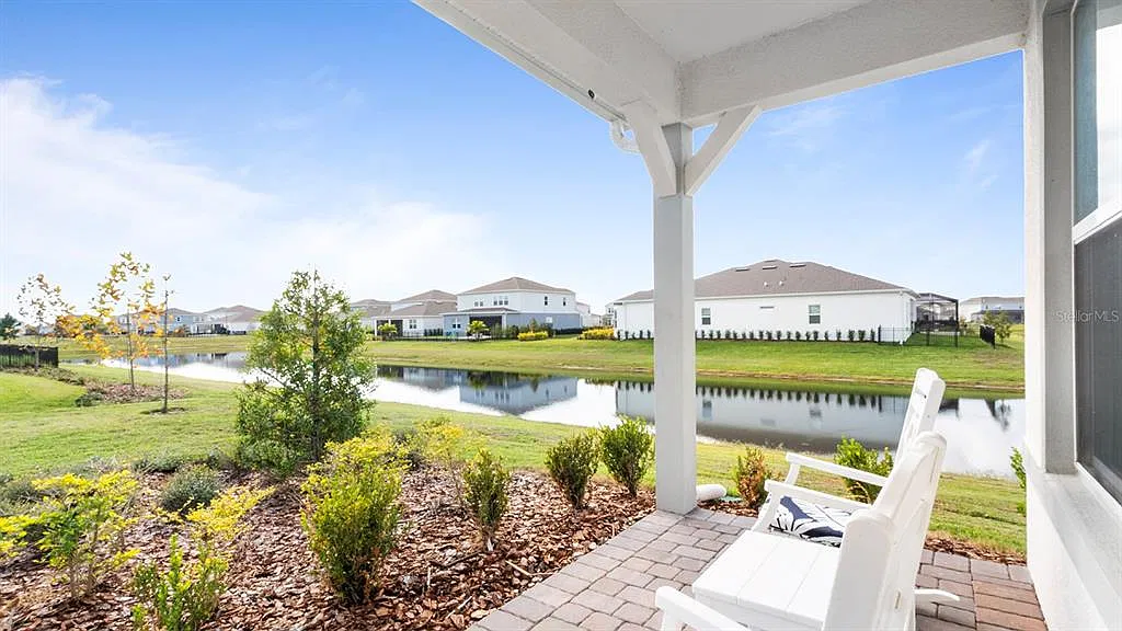 6 bed, 5.5 bath, 5389 sqft, $8,500 — Photo 4