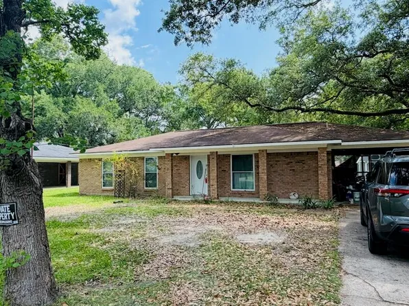 9612 Wilkerson Cir, Moss Point, MS 39562