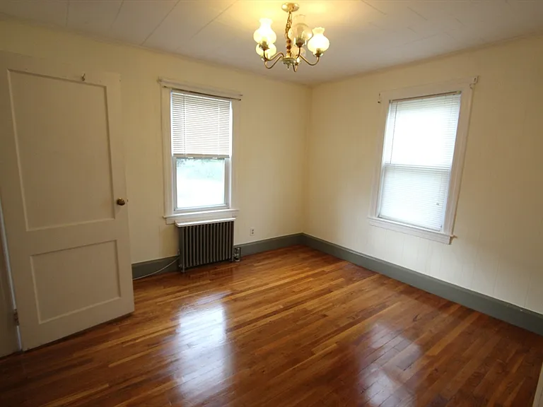 23 Saxon St #23 — Photo 11