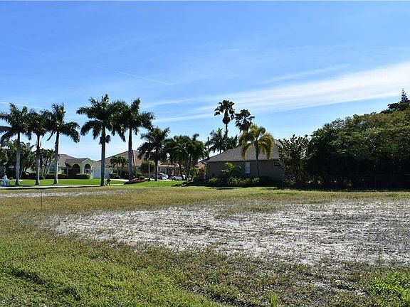 2nd image of 3020 SW 27th Pl