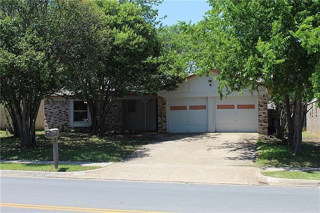 1st image of 6716 Woodway Dr