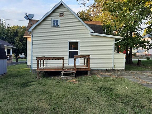 4th image of 219 W Pine St