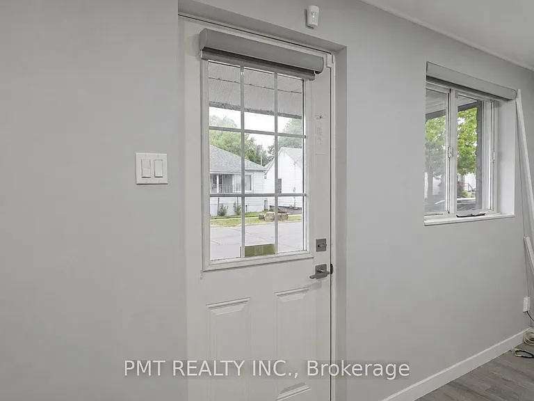 109 Nassau St — Photo 2