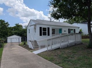 5109 Thurston Rd, River Oaks, TX 76114