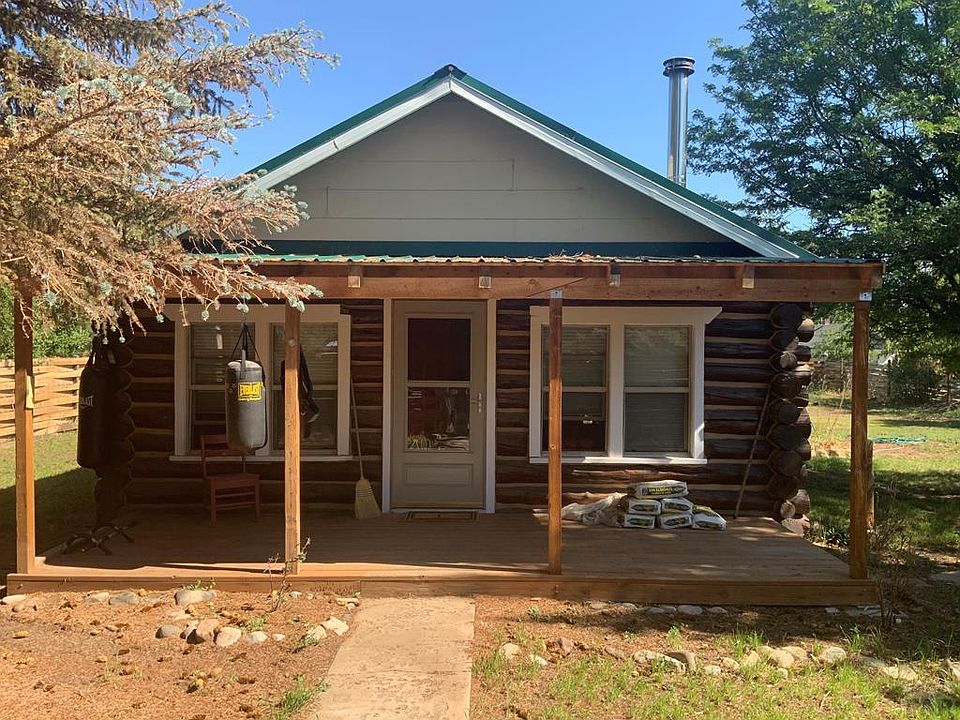 1st image of 210 Cascade Ave