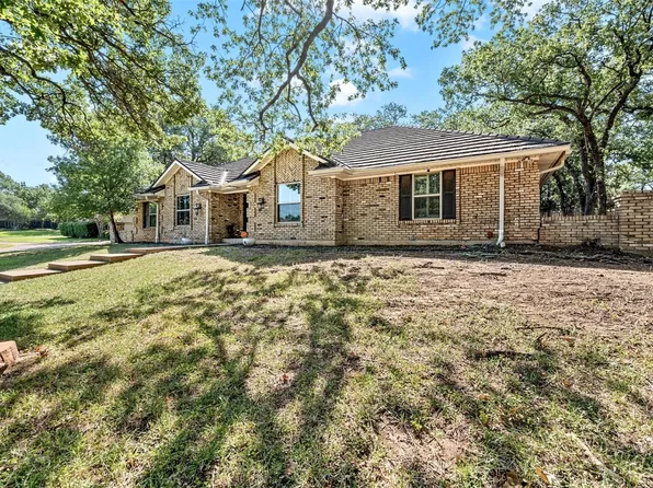 2508 Hurstview Dr, Hurst, TX 76054