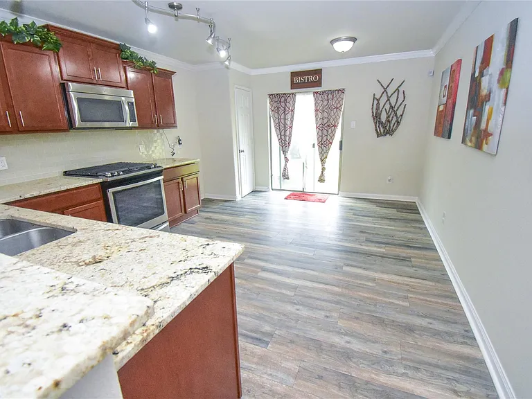 12114 Helvick Crescent Ave — Photo 8