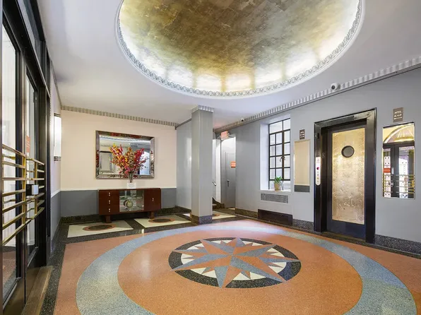 208 East 28th Street image 25 of 28