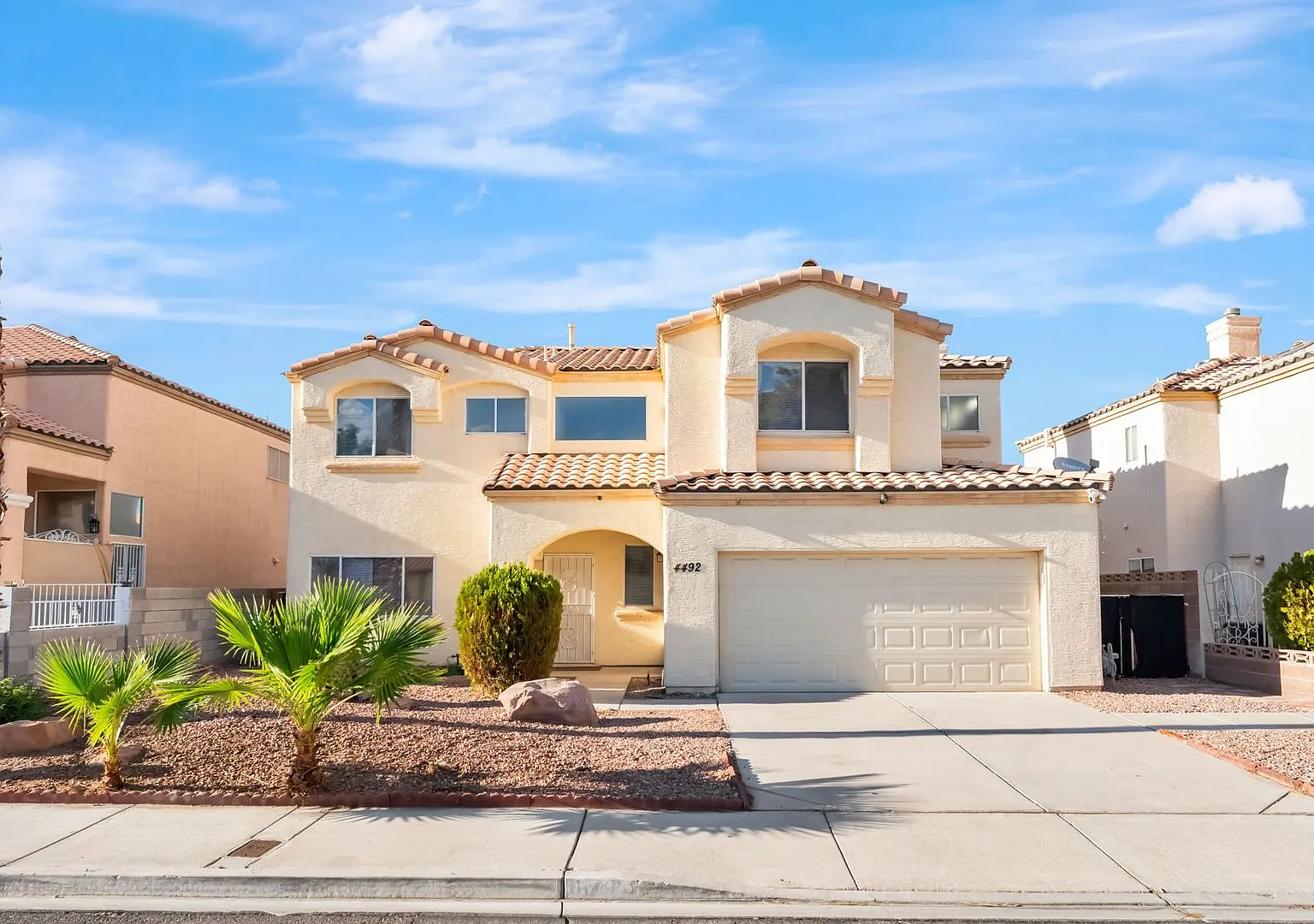 Spacious 3-Bedroom Home With Large Loft & No Hoa! — Photo 1