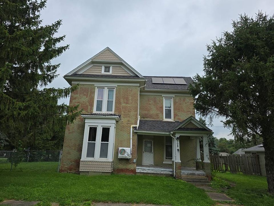 1st image of 108 W Franklin St