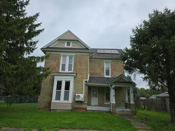 108 W Franklin St, Fithian, IL 61844
