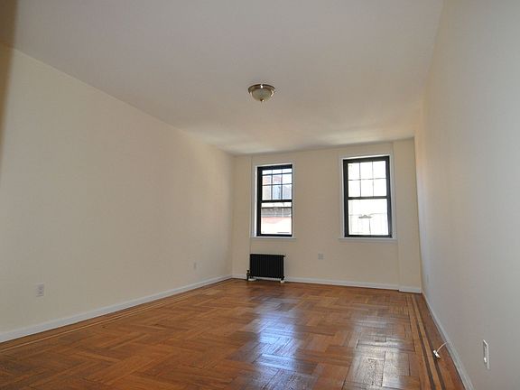 4th image of 136 W 4th St APT 4A