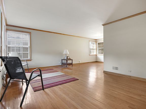 5th image of 1842 Hull Ave
