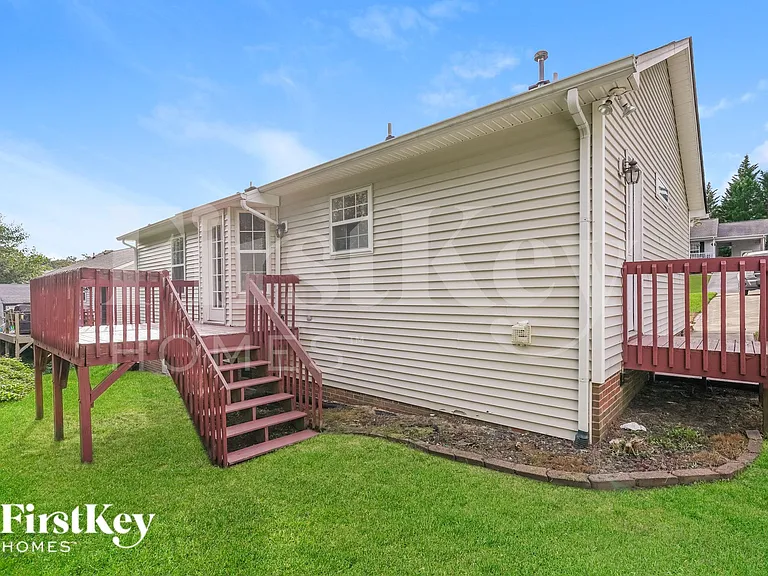 514 Three Oaks Dr — Photo 15