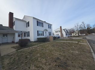 1080 Montgomery St #2, Manchester, NH 03102