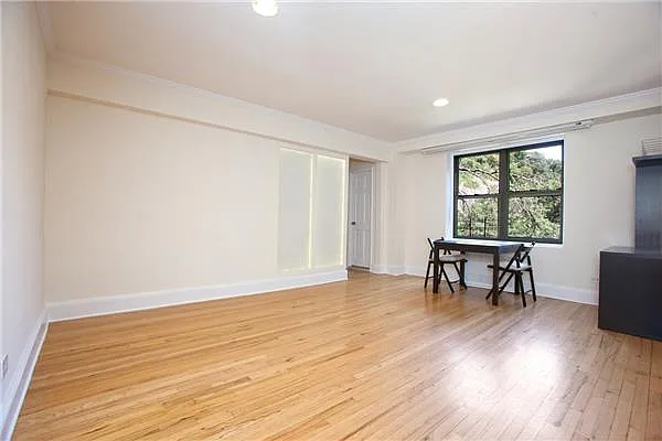 Sold by Evans Real Estate | media 3
