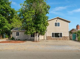 19429 Hill St, Anderson, CA 96007