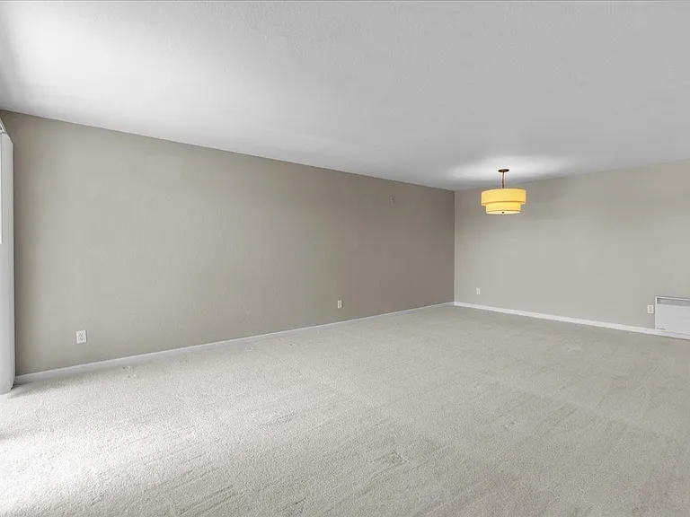 9815 Holly Dr #A305 — Photo 10