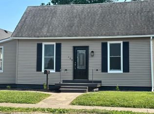 103 W 5th St, O'Fallon, IL 62269