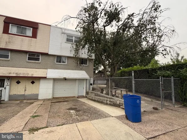 2867 Sebring Rd, Philadelphia, PA 19152