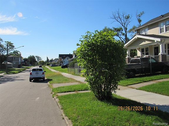 5th image of 8921 Colfax St