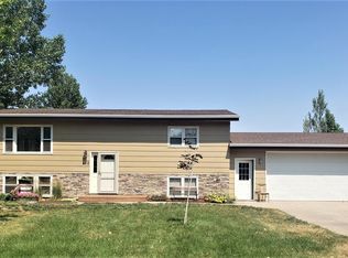 310 E 7th Ave, Fort Pierre, SD 57532