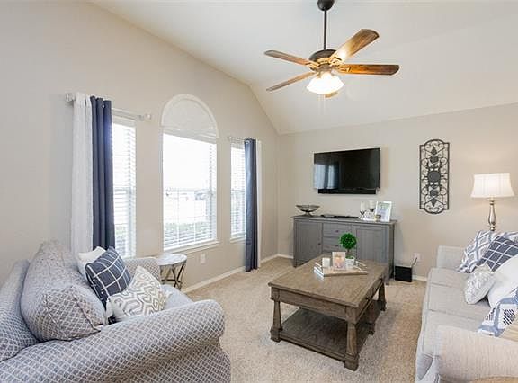 2nd image of 2831 Quarter Horse Ln