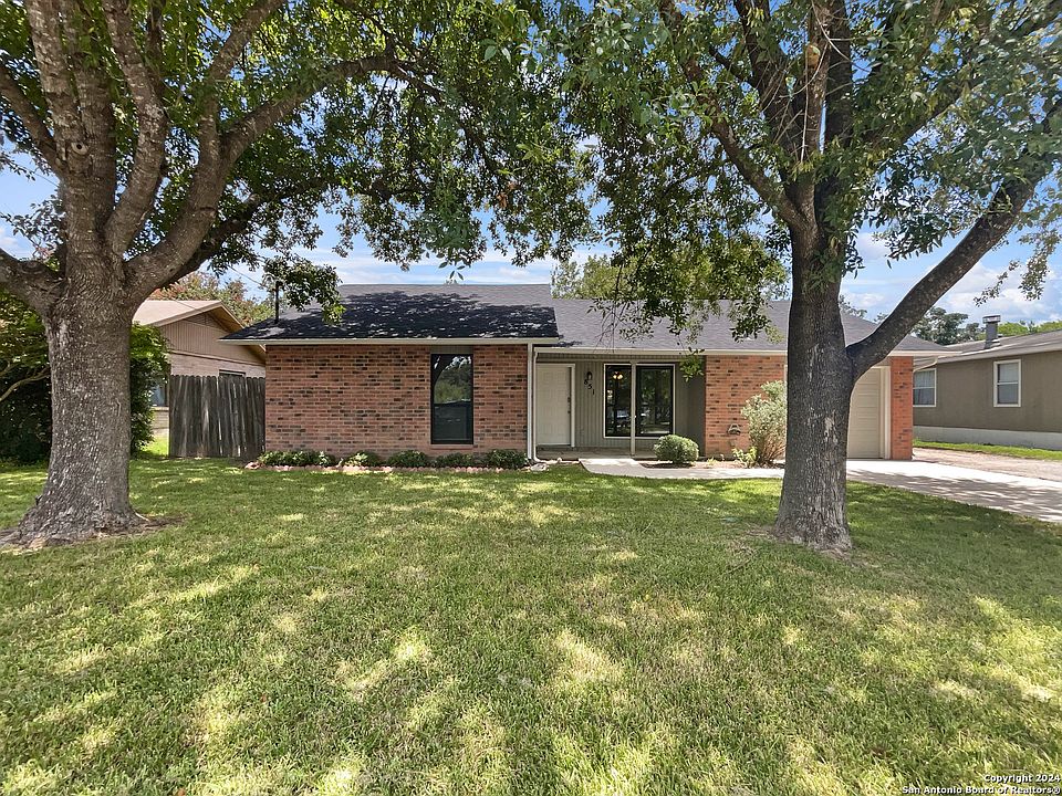 1st image of 851 HUECO DR