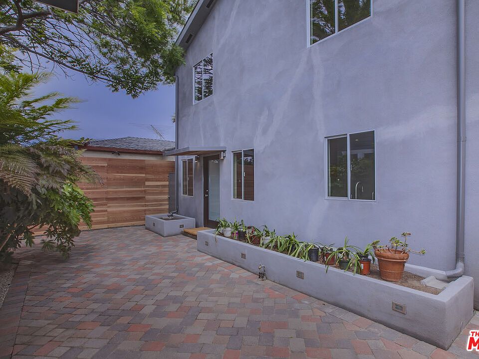 1st image of 926 California Ave #1/2