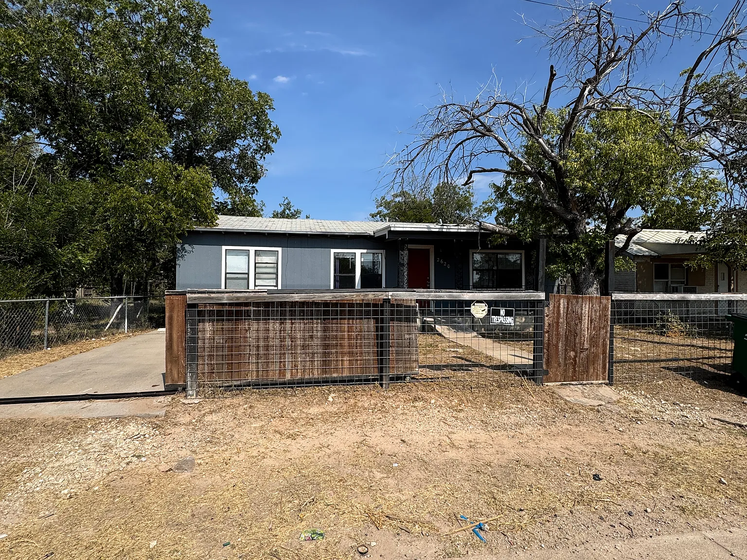 3 bed, 992 sqft, $1,150 — Photo 2