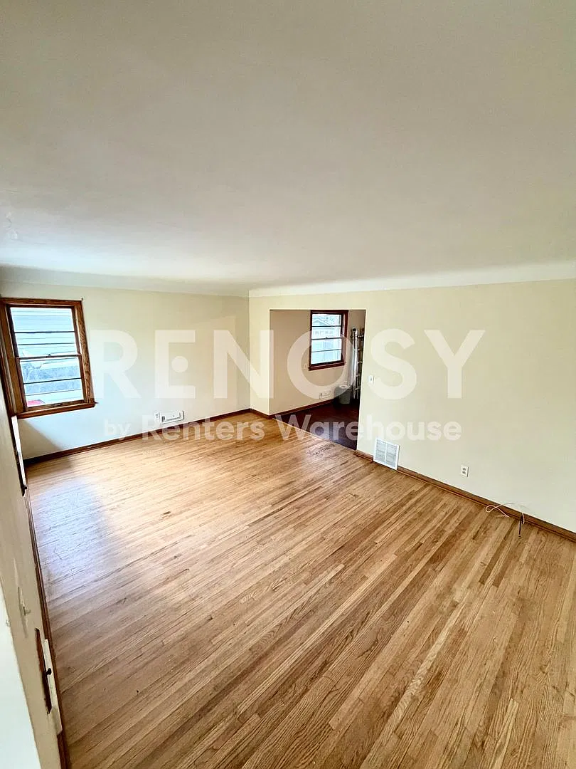 Available Now 3 Bedroom 1 Bath Single Family Home in Richfield — Photo 4