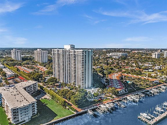 4th image of 4000 Towerside Ter APT Ts9