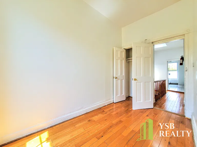 253 Vernon Ave #4 — Photo 14